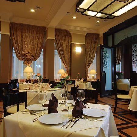 Hotel Victoria Włocławek Екстериор снимка