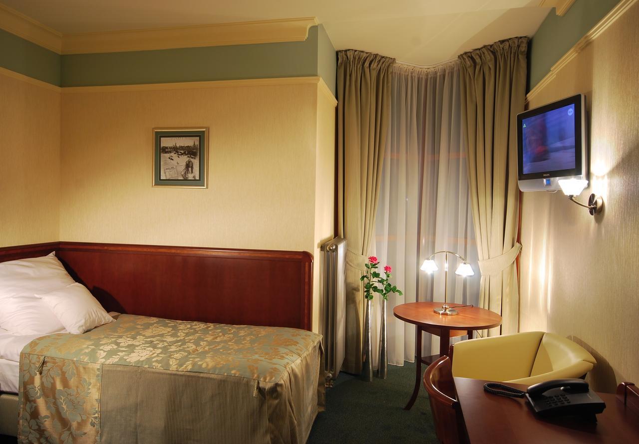 Hotel Victoria Włocławek Екстериор снимка